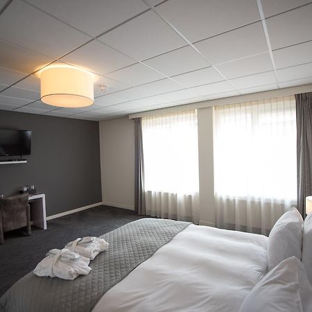 Hotel Het Raedthuys Синт Маартенсдайк Екстериор снимка