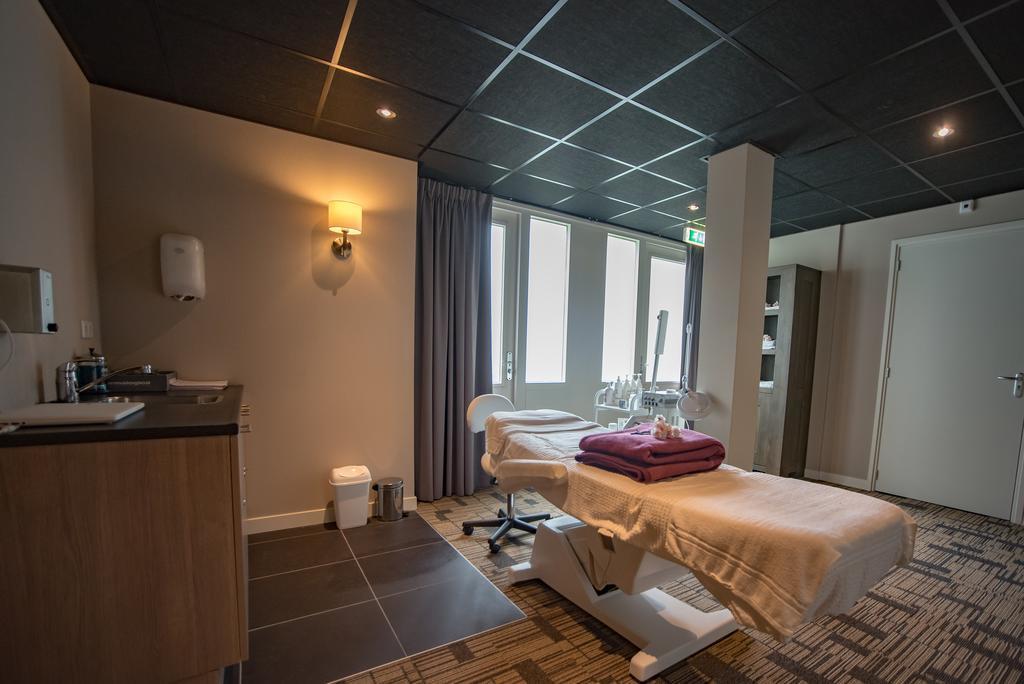 Hotel Het Raedthuys Синт Маартенсдайк Екстериор снимка