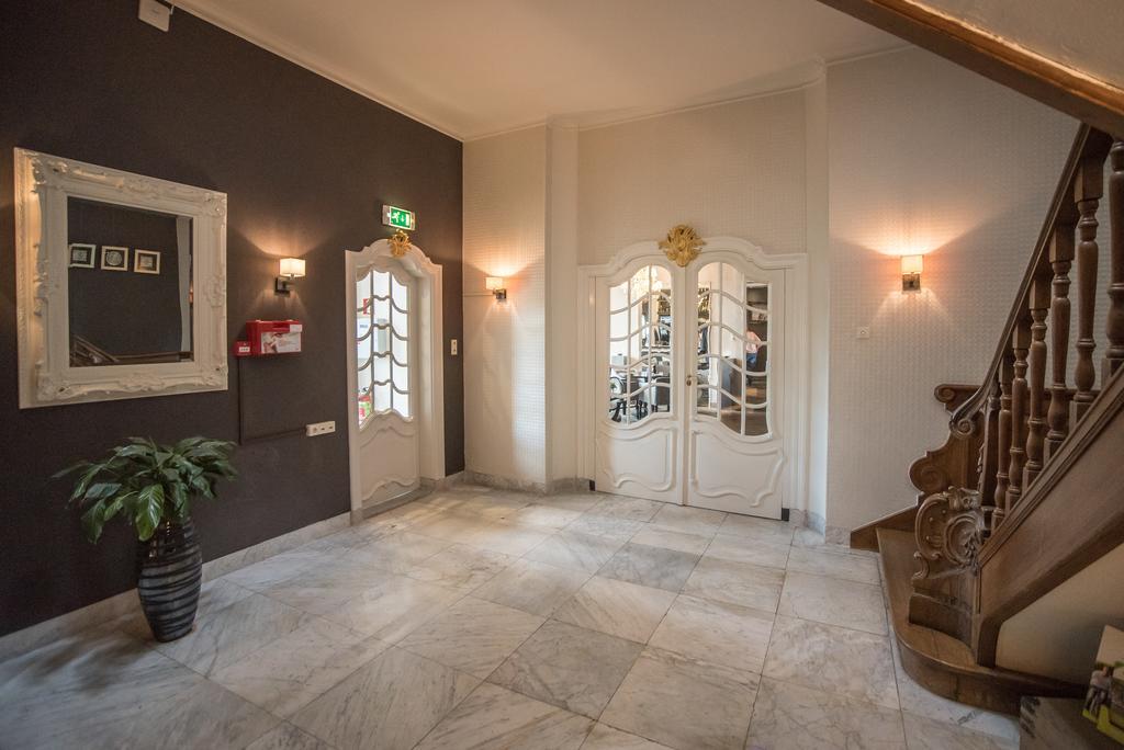 Hotel Het Raedthuys Синт Маартенсдайк Екстериор снимка