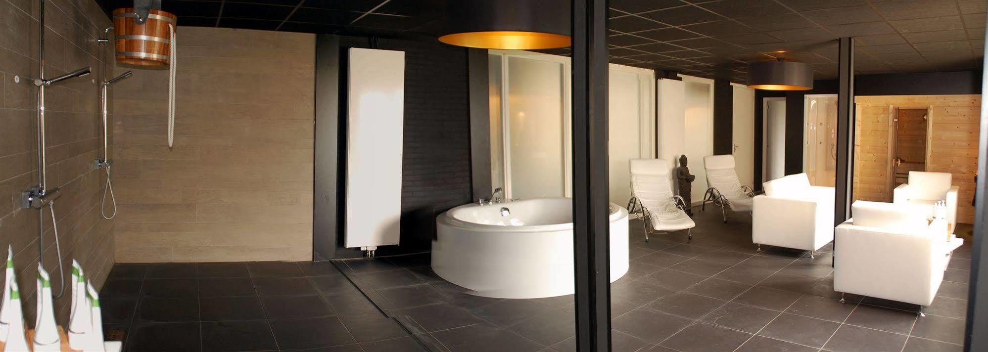 Hotel Het Raedthuys Синт Маартенсдайк Екстериор снимка